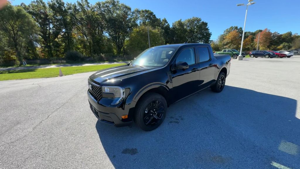 2025 Ford Maverick Lariat photo 4