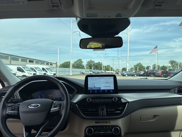 2022 Ford Escape Titanium photo 8