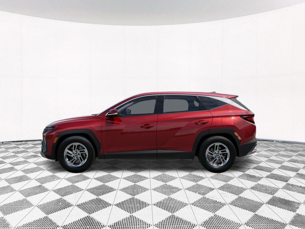 2026 Hyundai Tucson SE photo 2