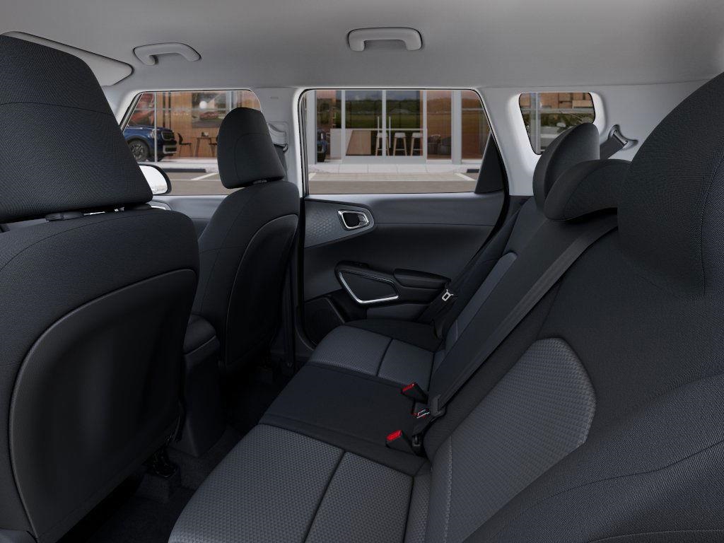 2025 Kia Soul LX photo 17