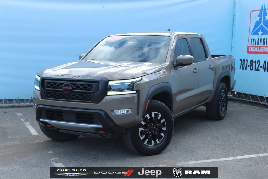 2022 Nissan Frontier's photo