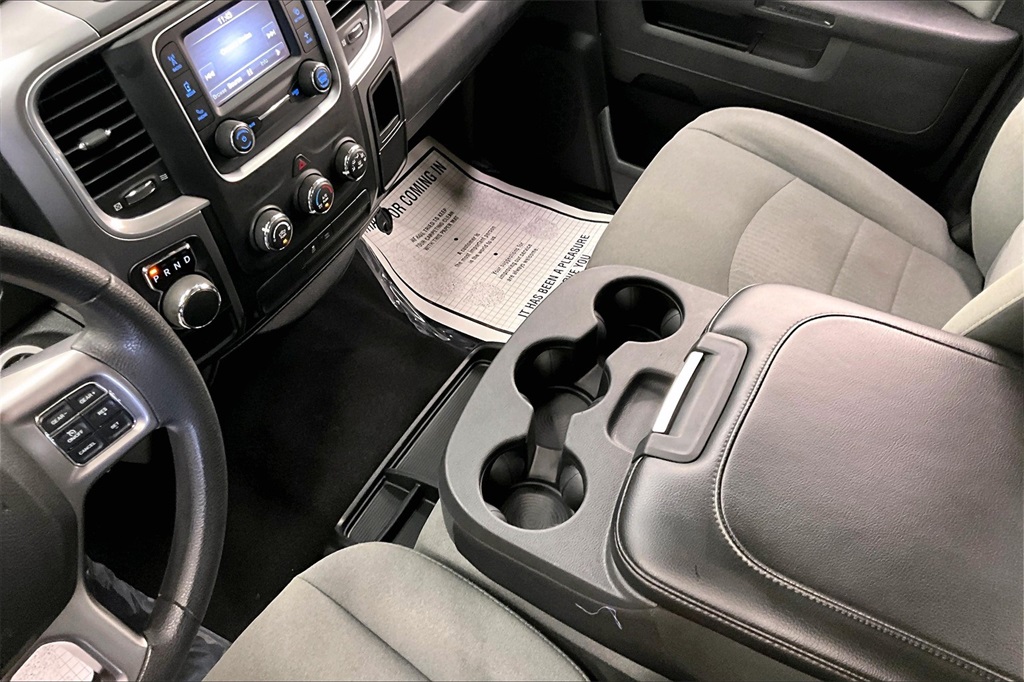 2022 Ram 1500 Classic SLT photo 13