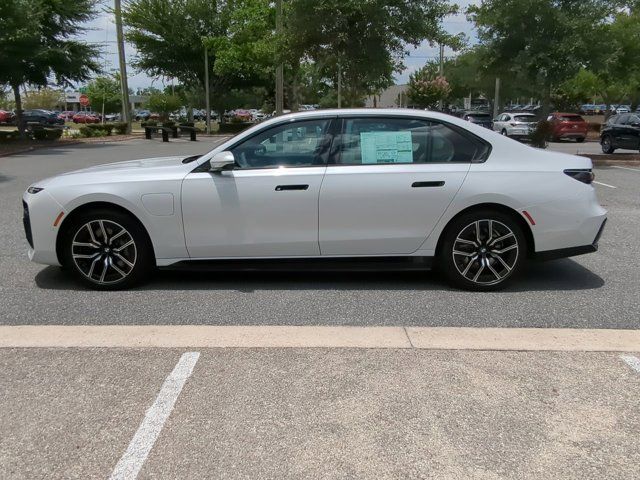 2025 Bmw 750e photo 8