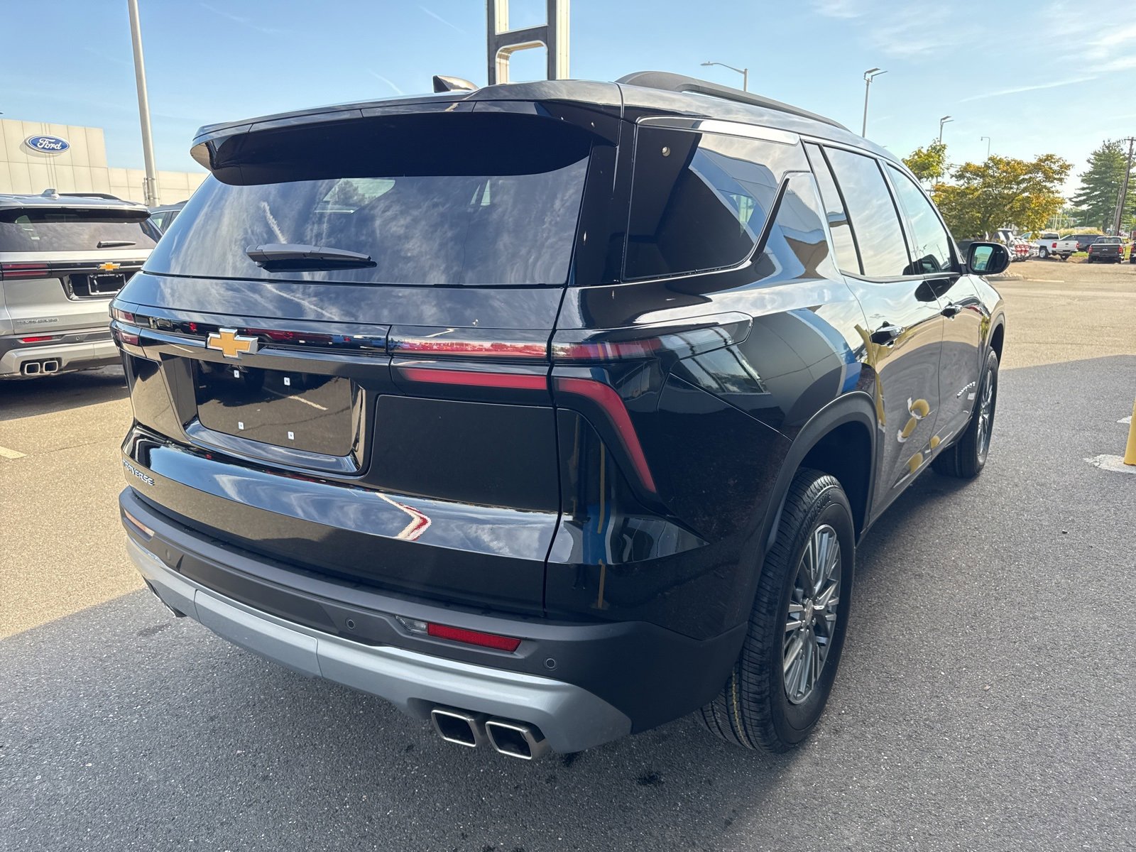 2026 Chevrolet Traverse photo 4