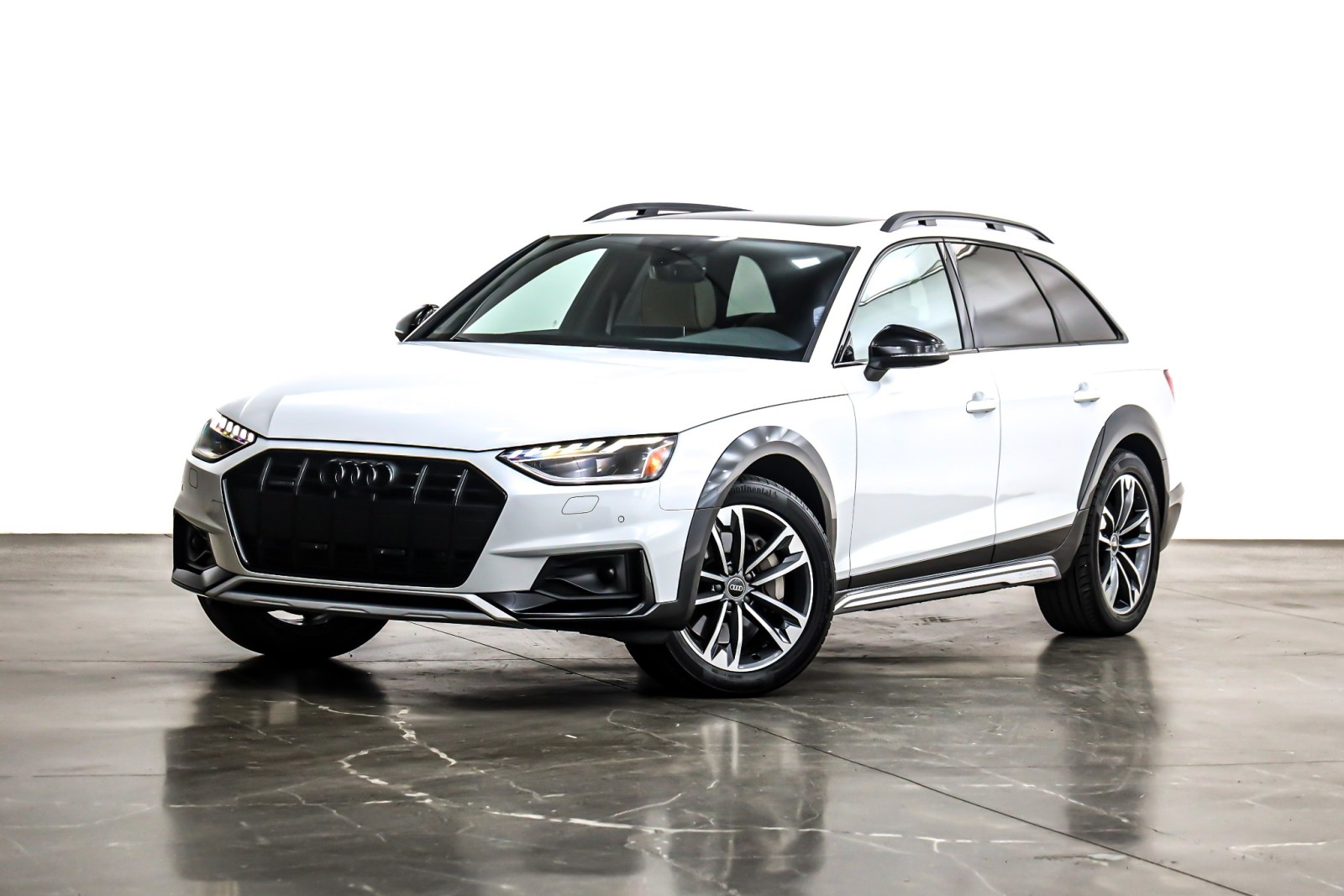 2023 Audi A4 allroad Premium Plus's photo