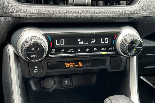 2021 Toyota RAV4 Hybrid LE photo 19