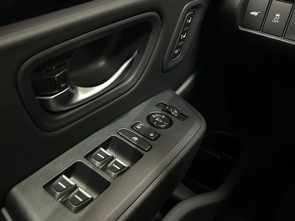 2025 Honda Pilot Touring photo 9