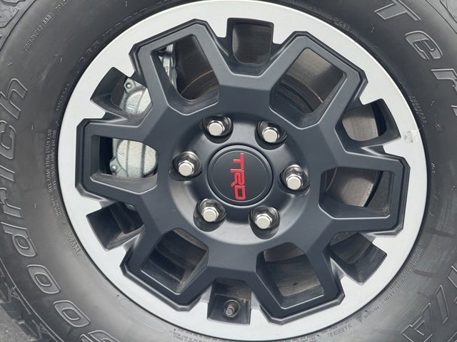 2025 Toyota Tacoma TRD 4x4 photo 8