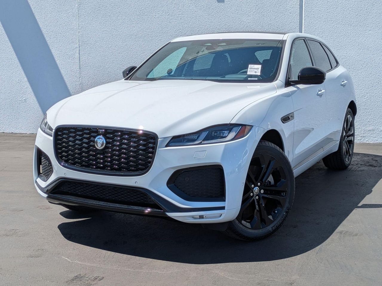 2026 Jaguar F-Pace R-Dynamic S's photo