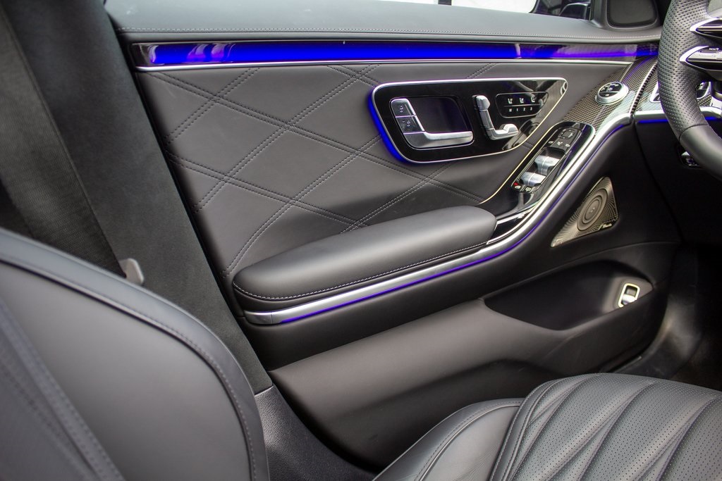 2025 Mercedes Benz S 63 e AMG 4MATIC photo 19