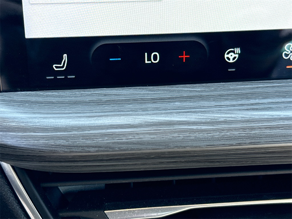 2023 Ford Escape Platinum photo 29