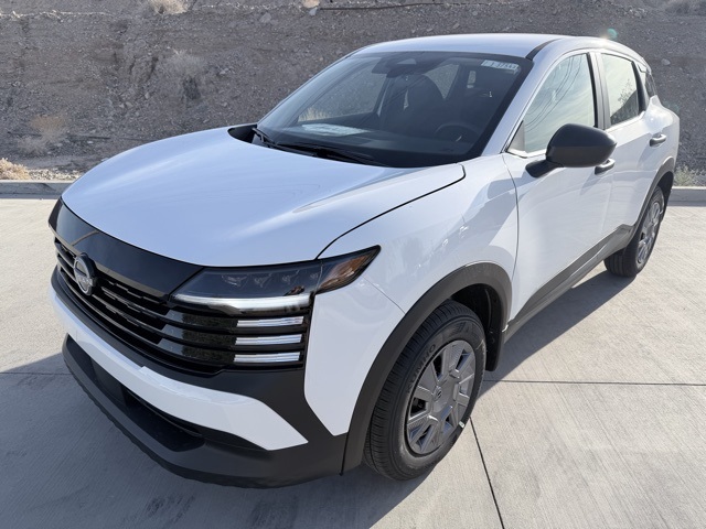 2026 Nissan KICKS S's photo