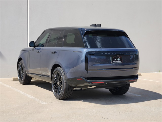 2025 Land Rover Range Rover SE photo 3