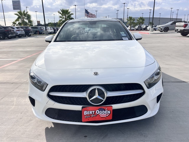 2022 Mercedes Benz A 220 photo 2