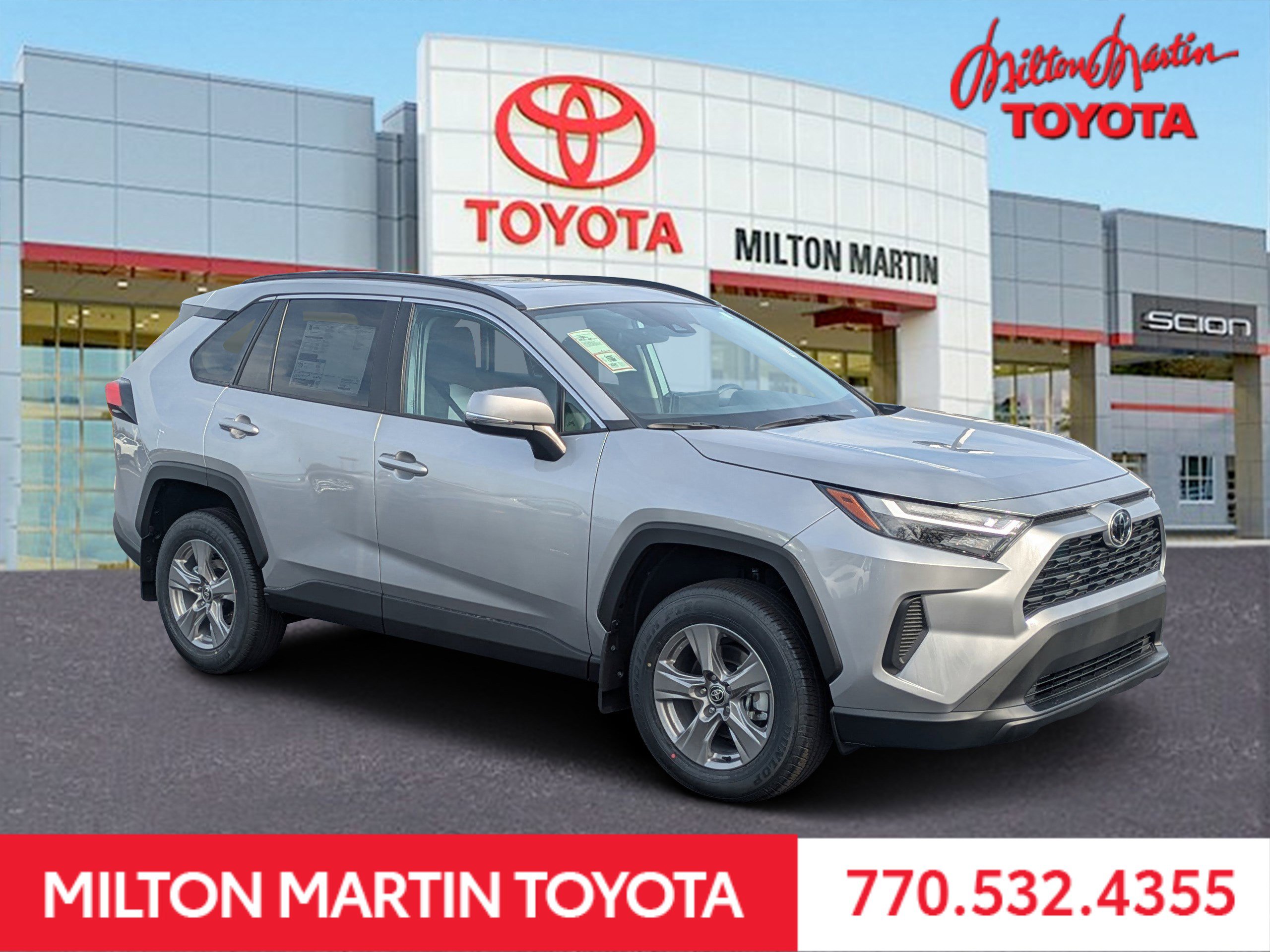 2025 Toyota RAV4 XLE