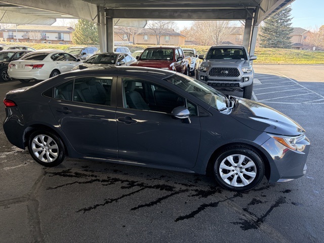 2023 Toyota Corolla LE photo 2