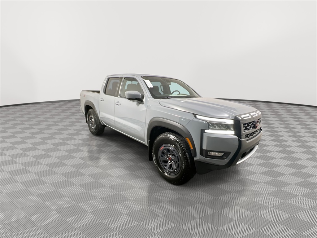 2025 Nissan Frontier PRO-X photo 2