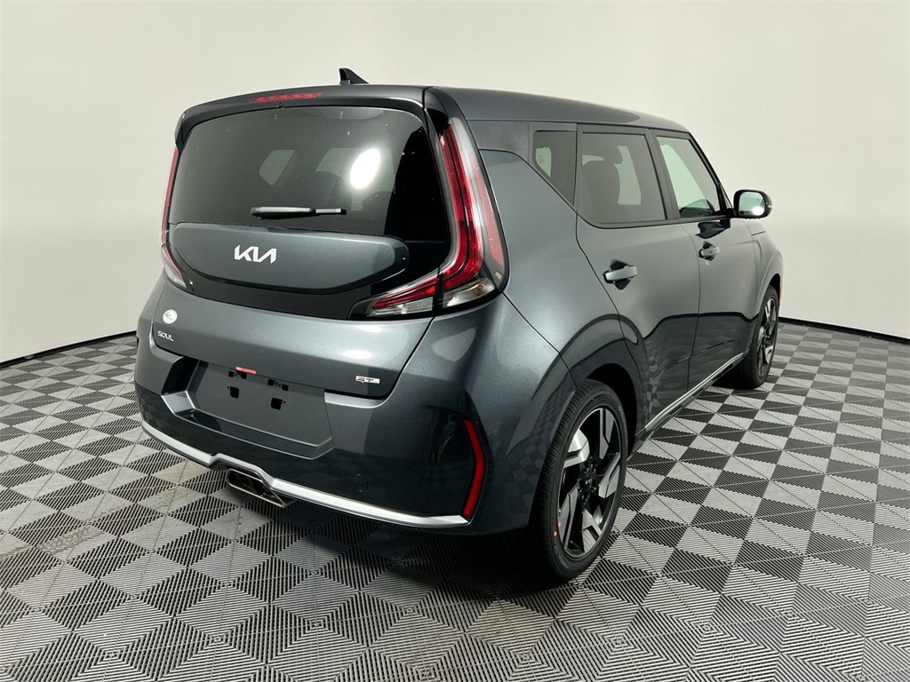 2025 Kia Soul GT-Line photo 2