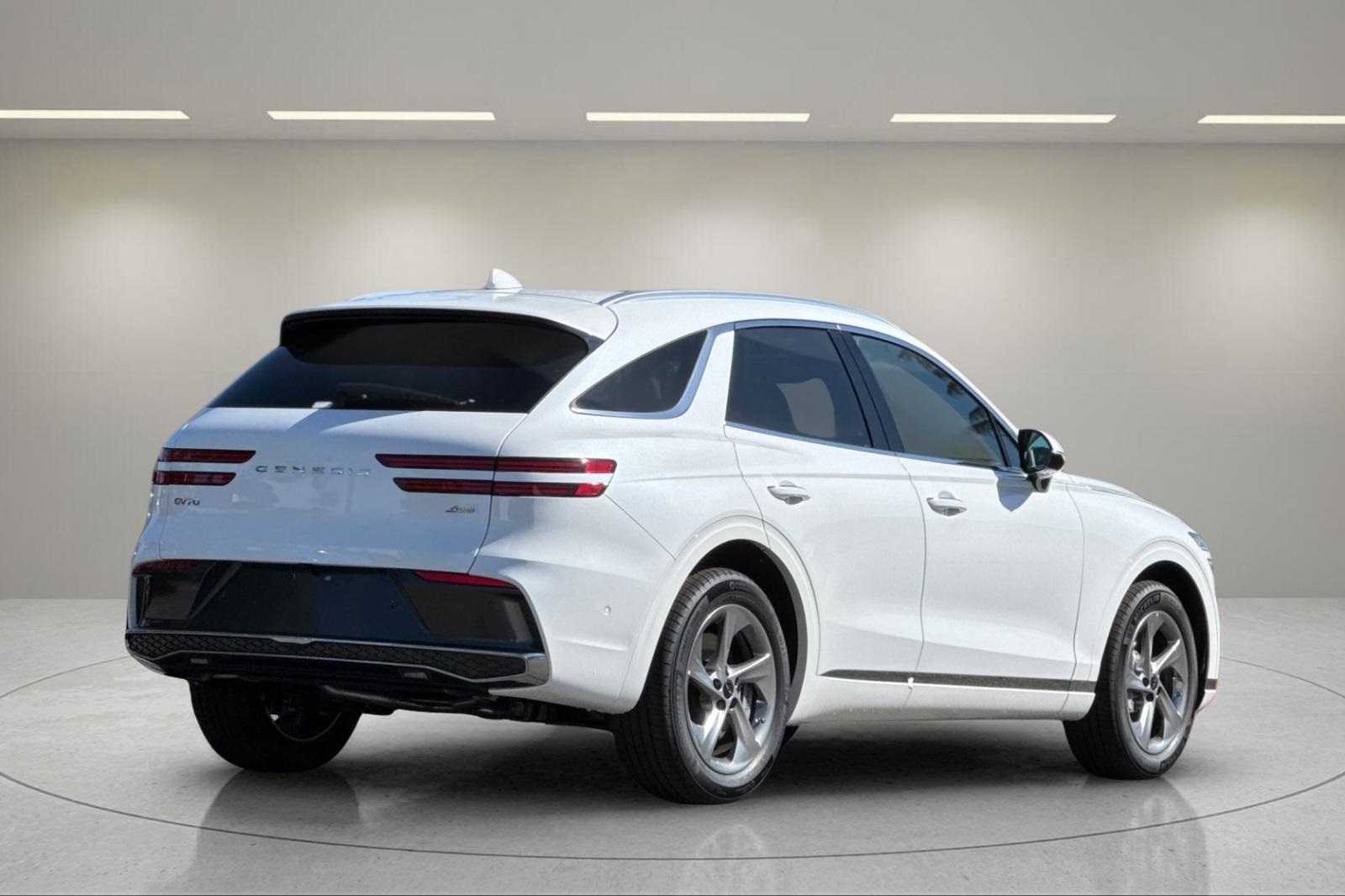 2026 Genesis GV70 2.5T Advanced photo 3