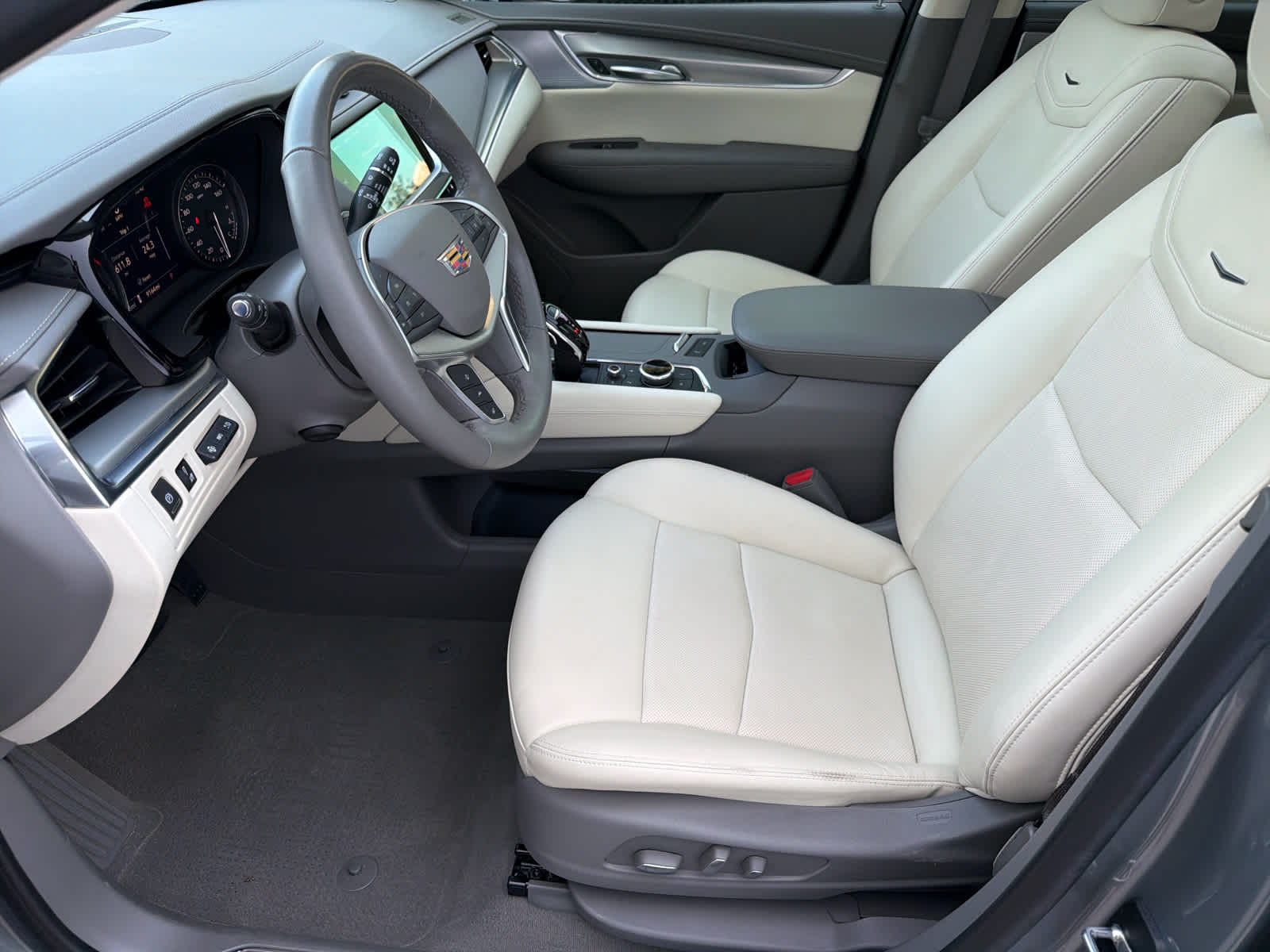 2024 Cadillac XT5 Premium Luxury photo 9