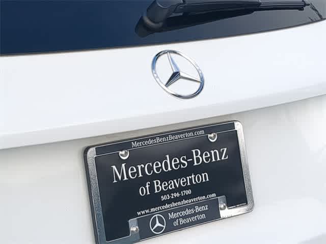 2018 Mercedes Benz GLC 300 4MATIC photo 3