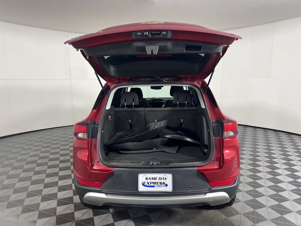 2021 Chevrolet Trailblazer LT photo 3