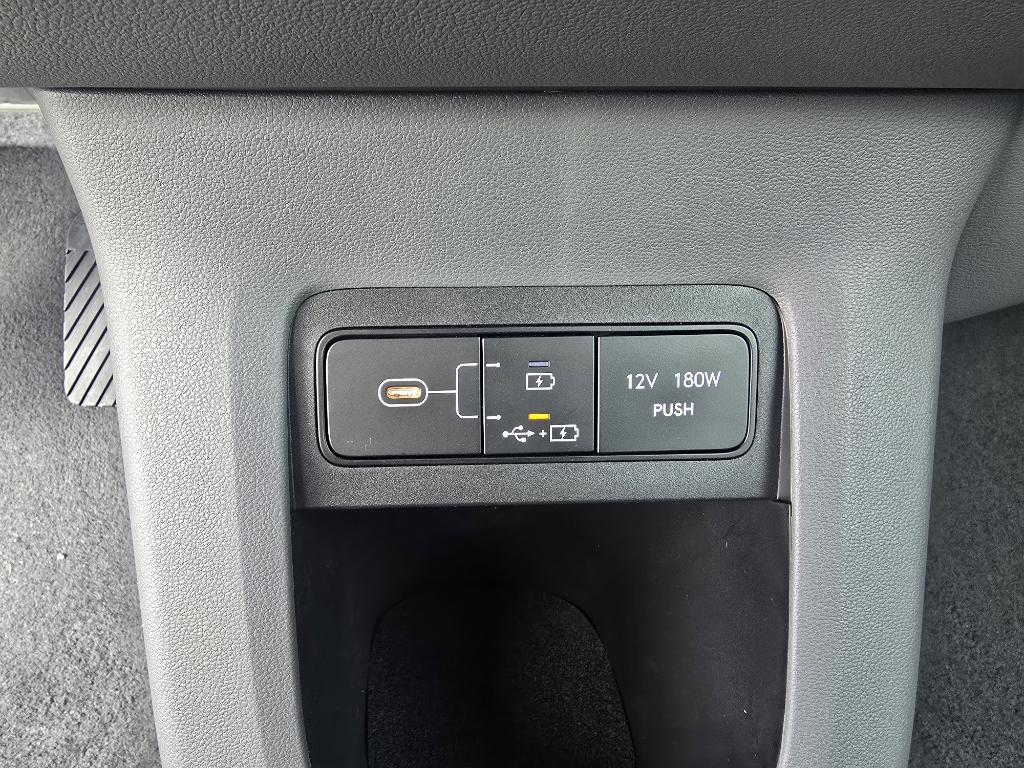 2025 Hyundai Ioniq 5 SEL photo 18