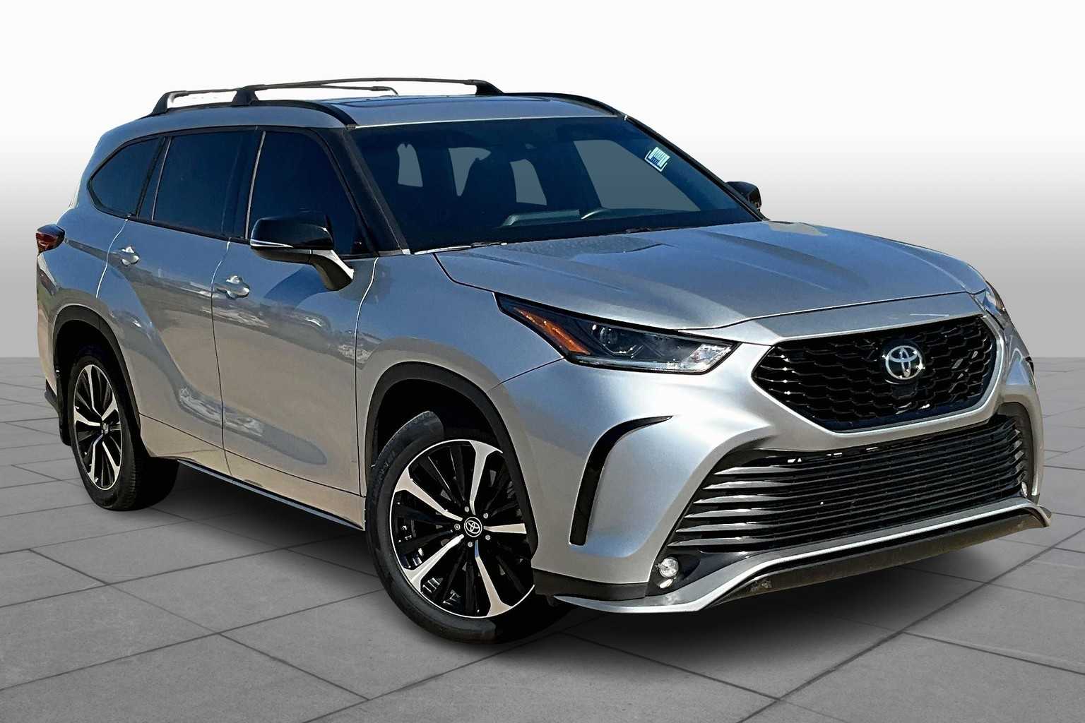 2022 Toyota Highlander XSE photo 2