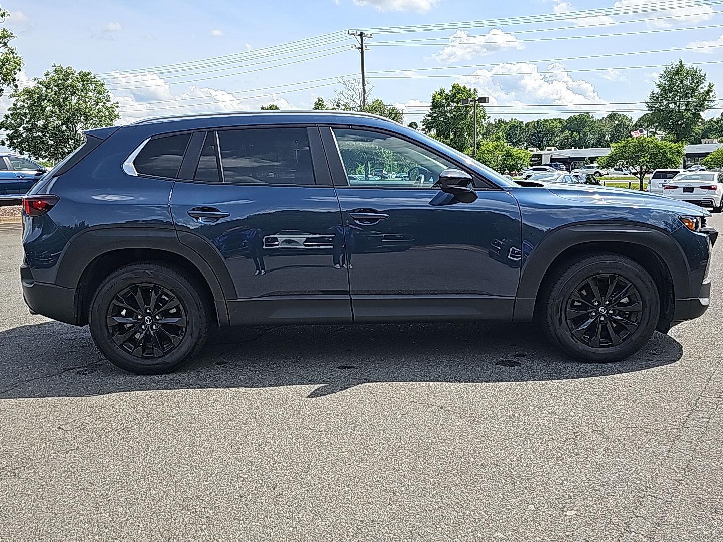 2024 Mazda CX-50 2.5 S Preferred photo 5