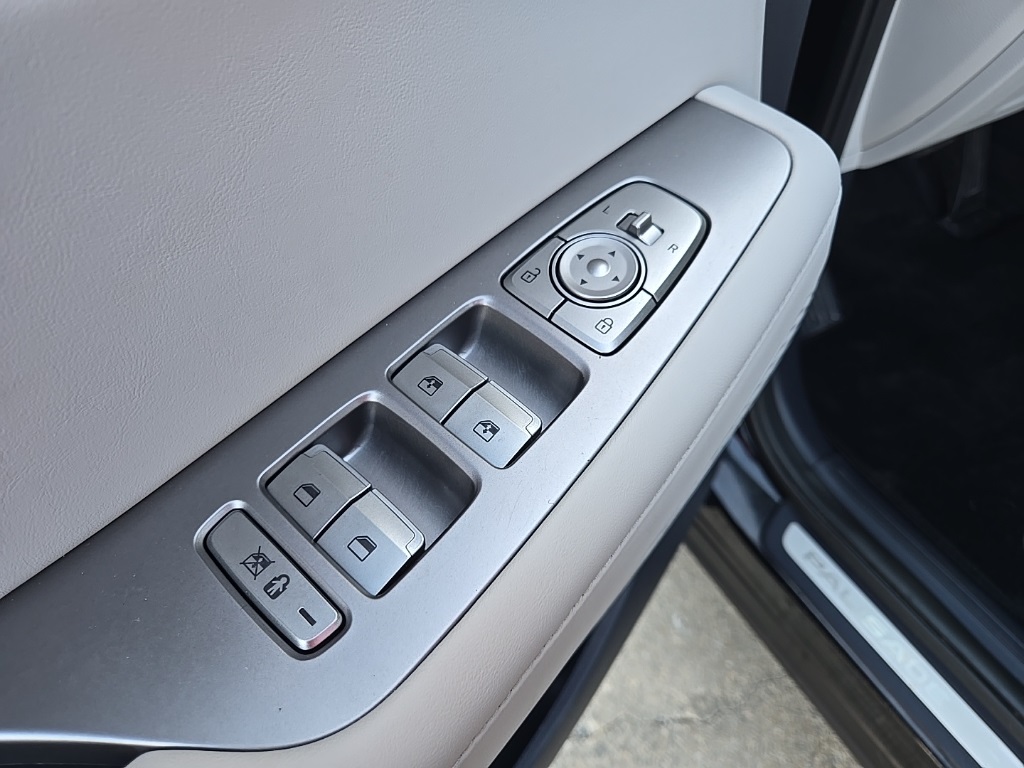 2023 Hyundai Palisade Limited photo 29