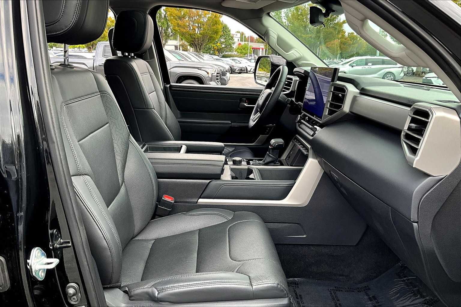 2022 Toyota Tundra Limited Double Cab photo 8