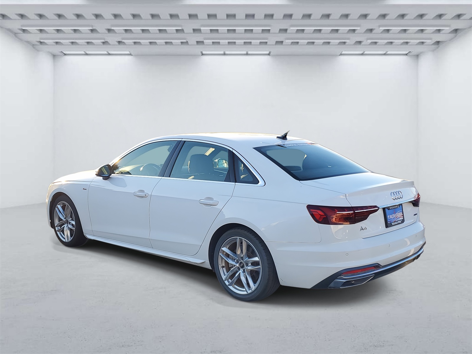 2023 Audi A4 45 S line Premium Plus photo 3