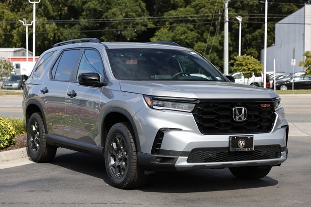 2025 Honda Pilot TrailSport photo 20