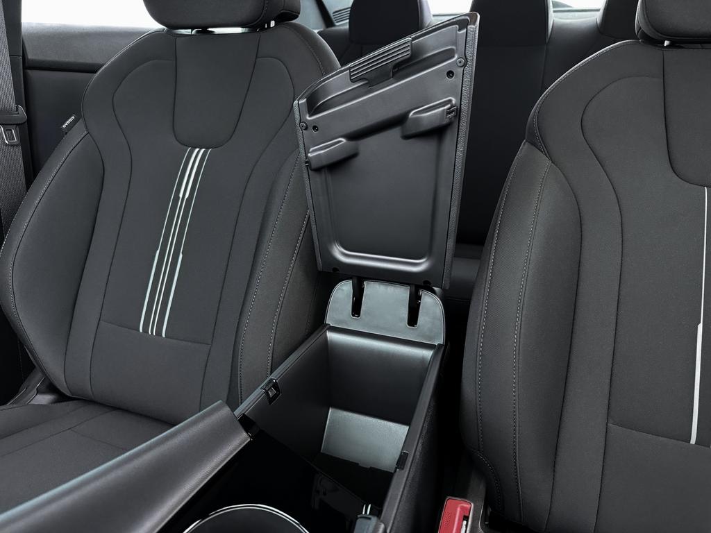 2025 Hyundai Elantra Hybrid SEL Sport photo 17