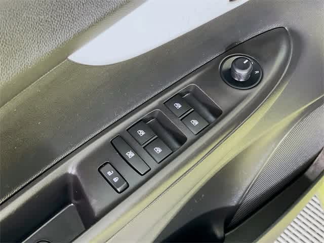 2017 Chevrolet Spark 1LT LT photo 18