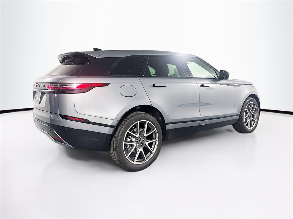 2026 Land Rover Range Rover Velar SE photo 5
