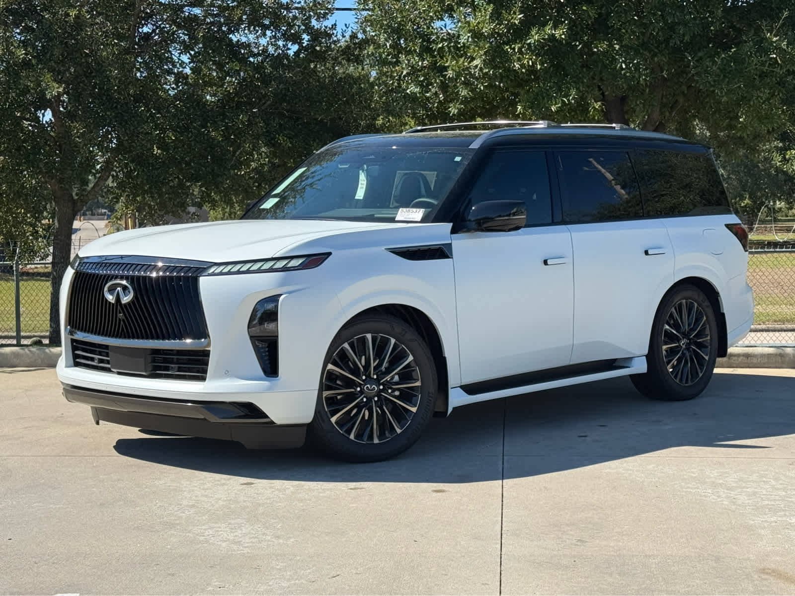 2026 INFINITI QX80 Autograph's photo