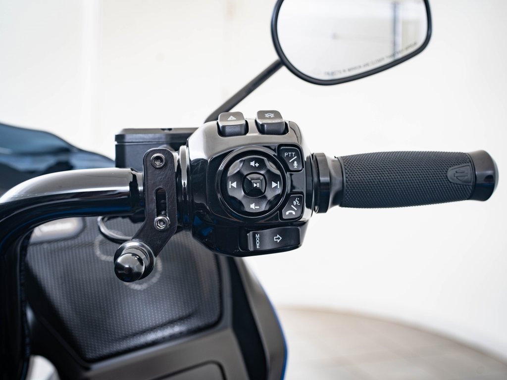 2024 Harley Davidson Road Glide photo 5