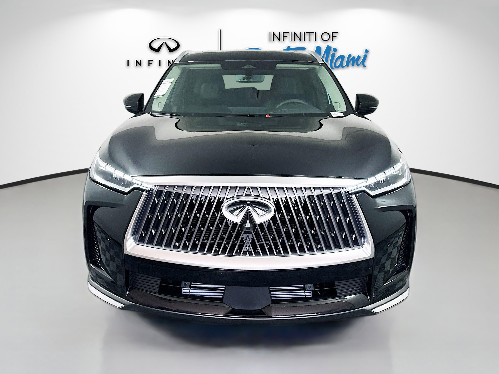 2026 Infiniti QX60 Luxe photo 2