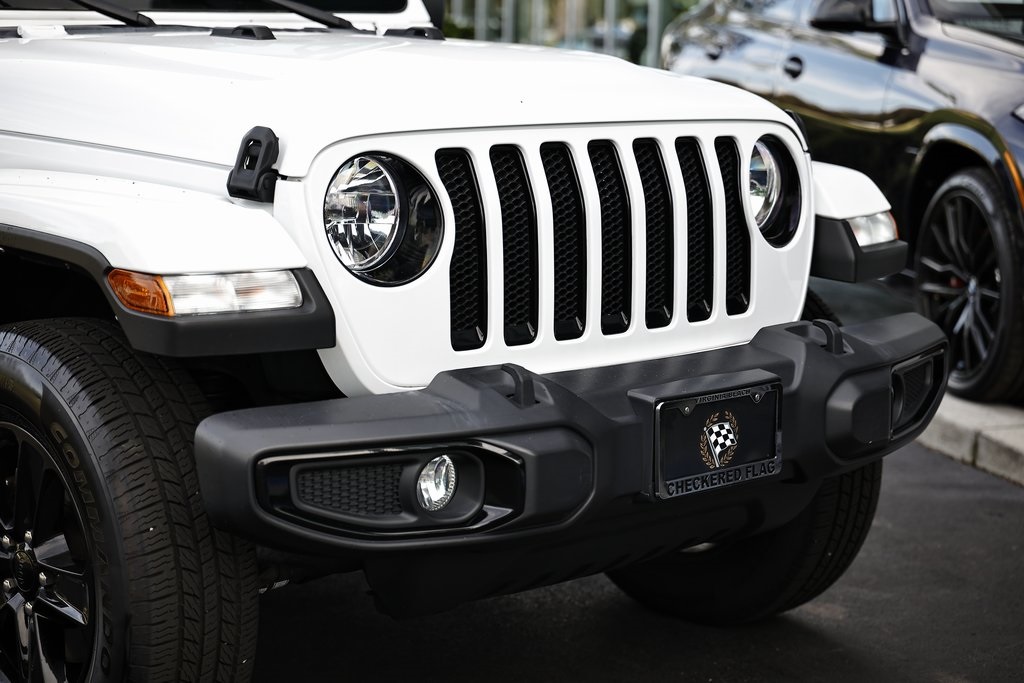 2022 Jeep Wrangler Unlimited Sahara Altitude photo 2