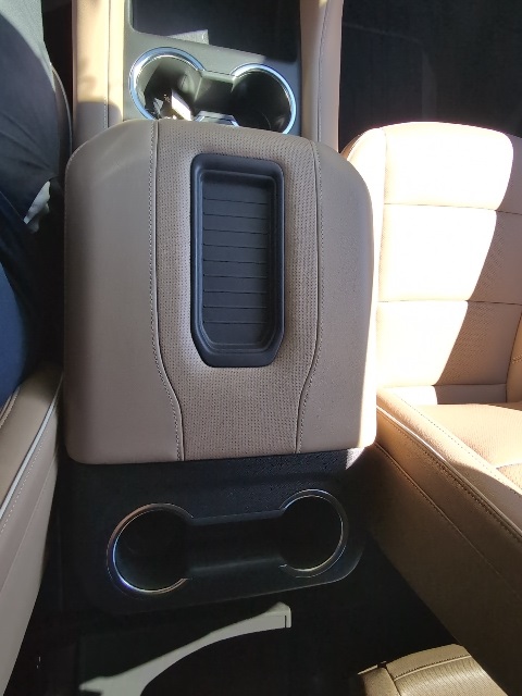 2024 Chevrolet Suburban Premier photo 30
