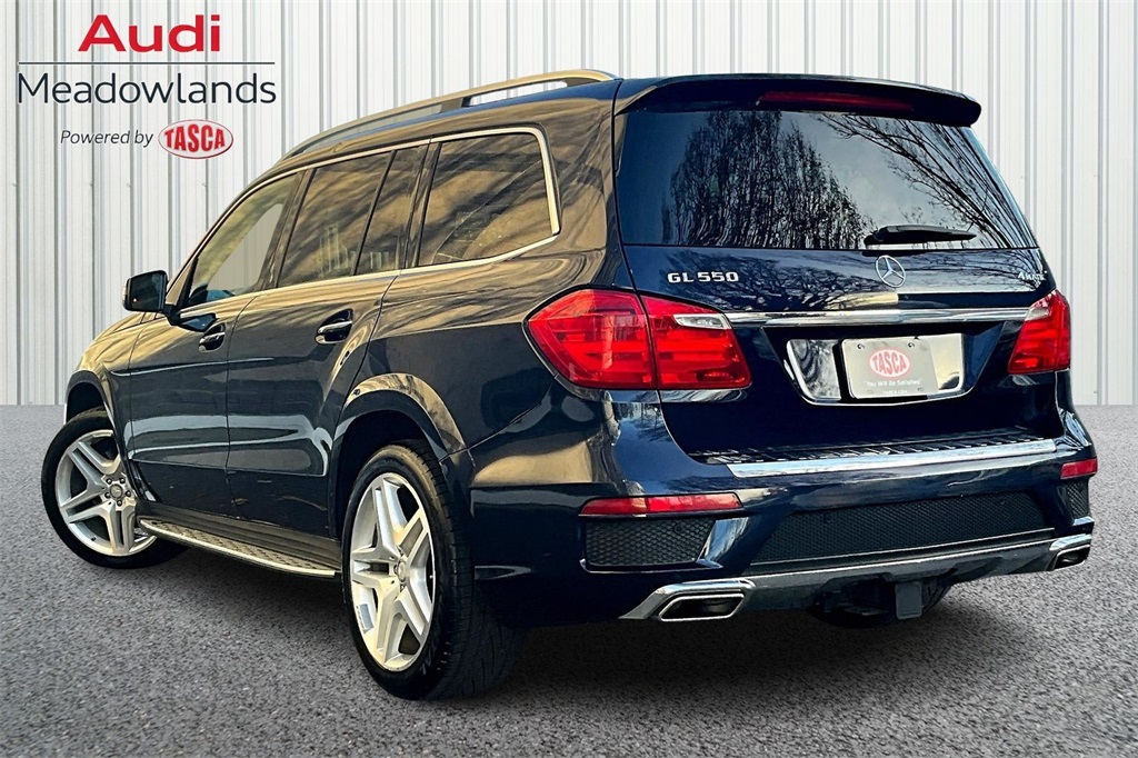 2016 Mercedes Benz GL 550 photo 2