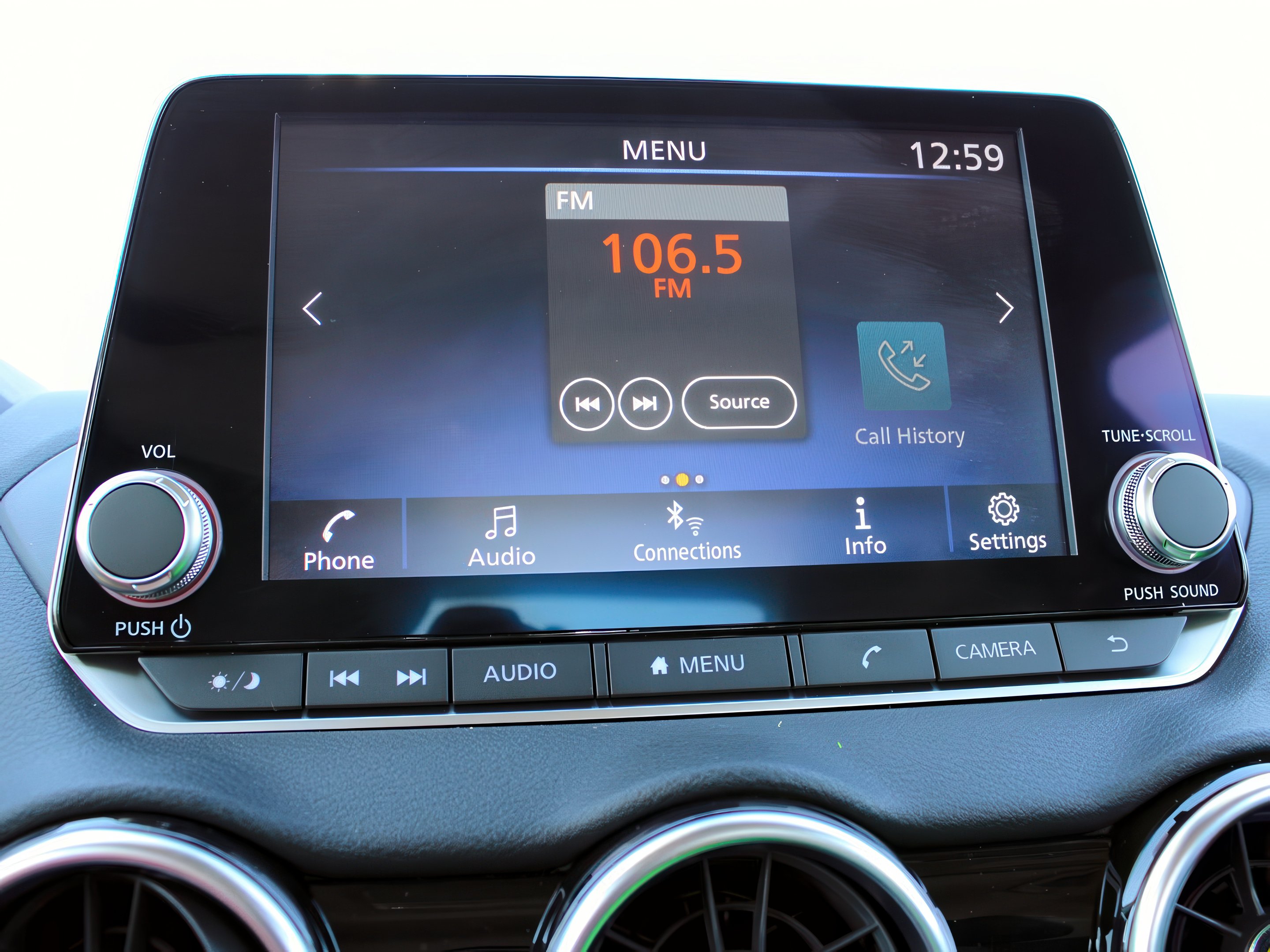 2025 Nissan Sentra SV photo 19