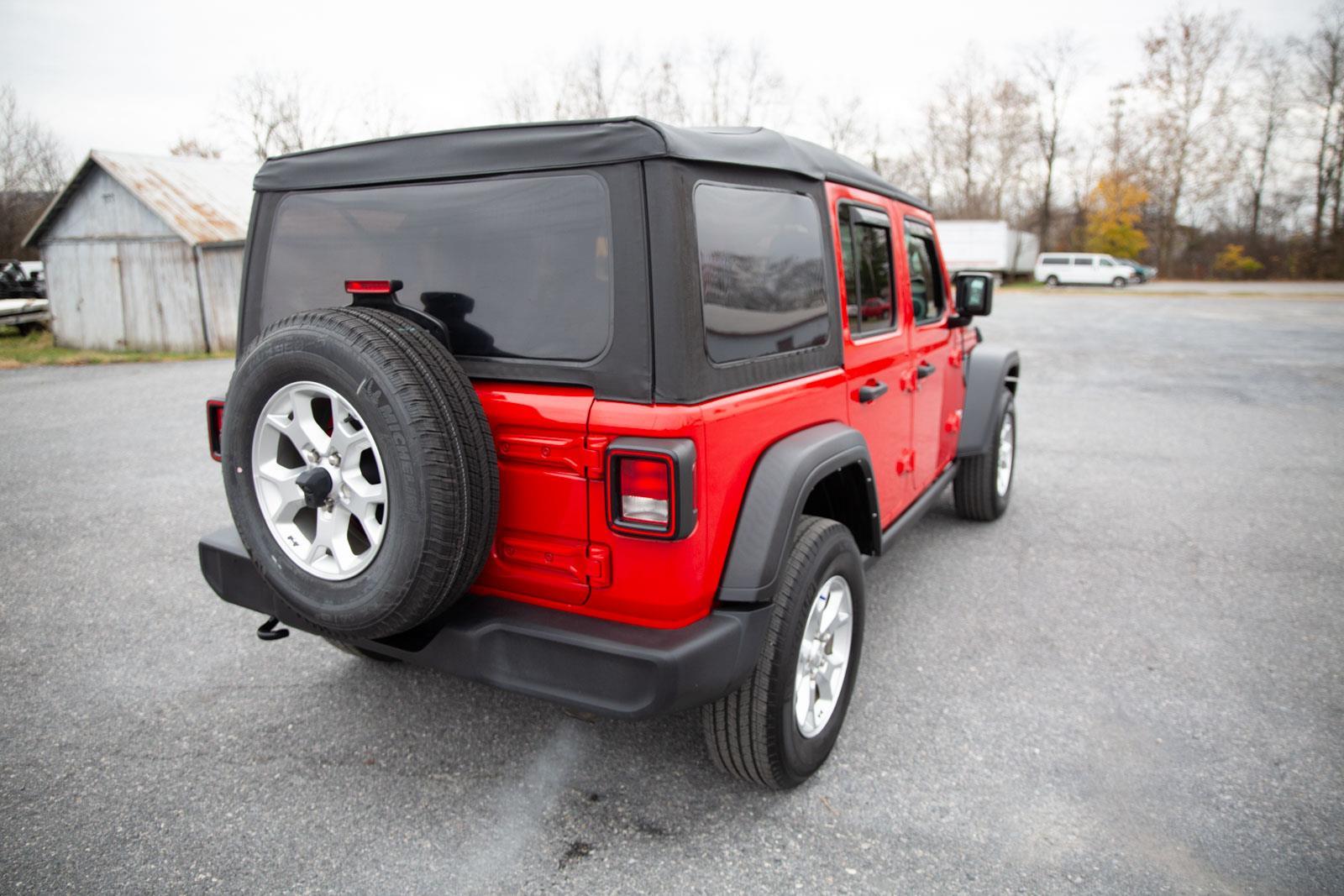 2021 Jeep Wrangler Unlimited Rubicon High Tide photo 2