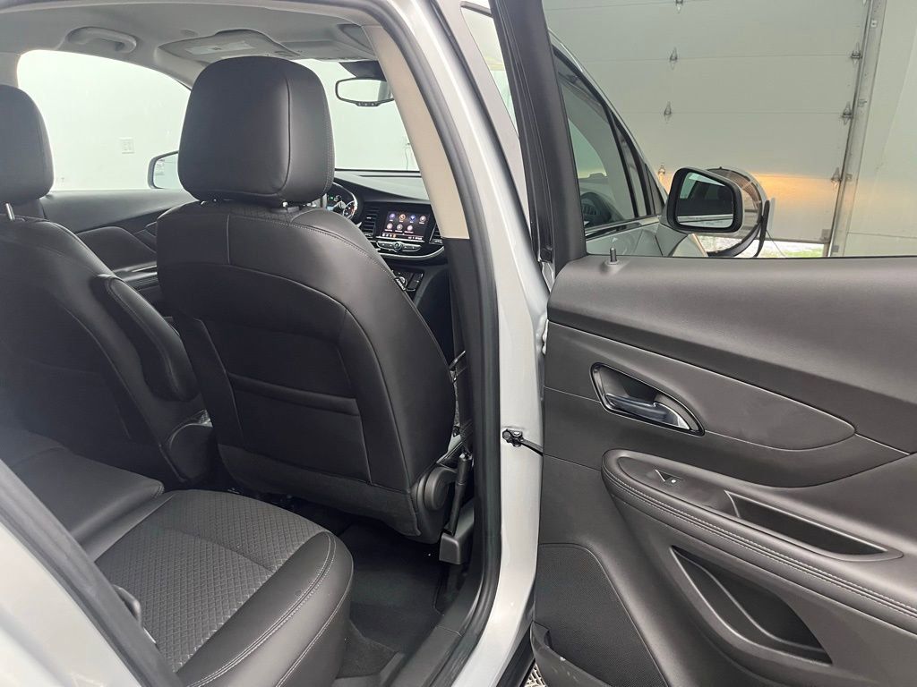 2022 Buick Encore Preferred photo 29