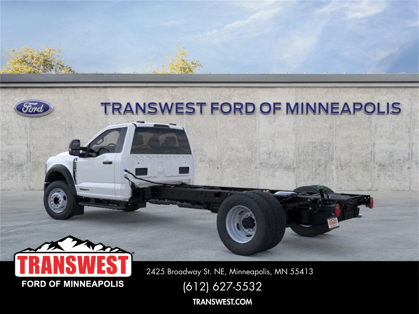 2026 Ford F-600 photo 3