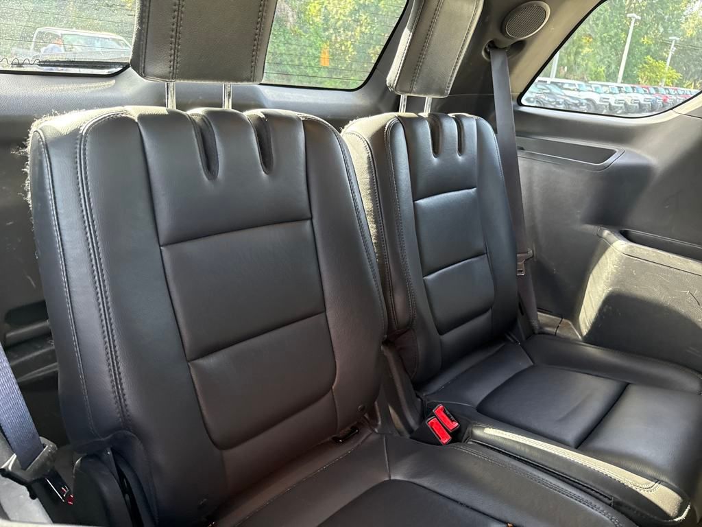 2015 Ford Explorer Limited photo 24