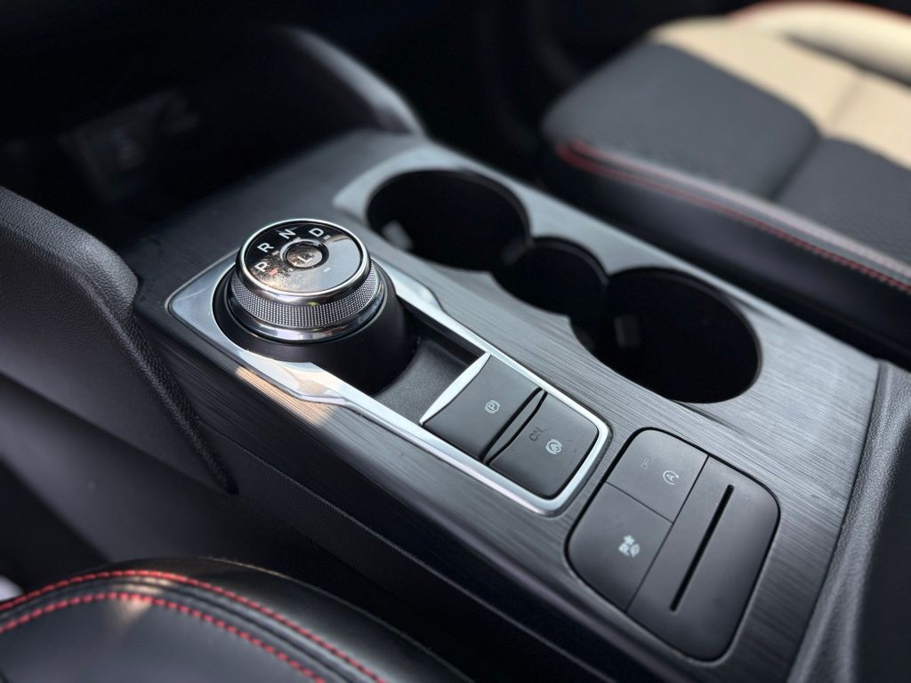 2023 Ford Escape ST-Line photo 22