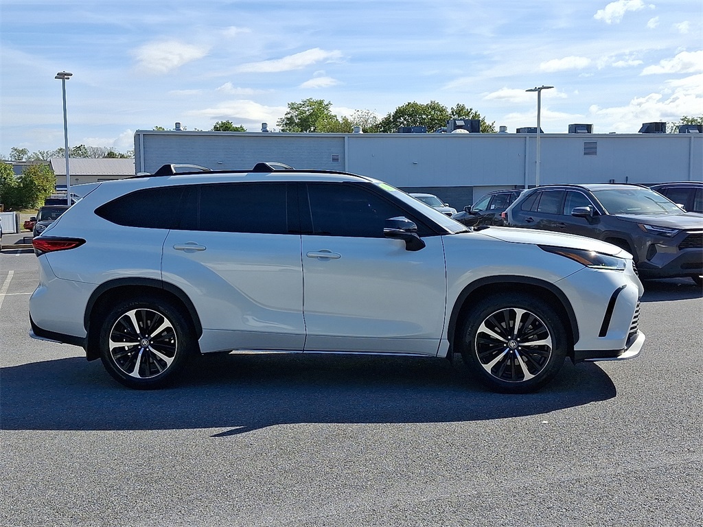 2021 Toyota Highlander XSE photo 4