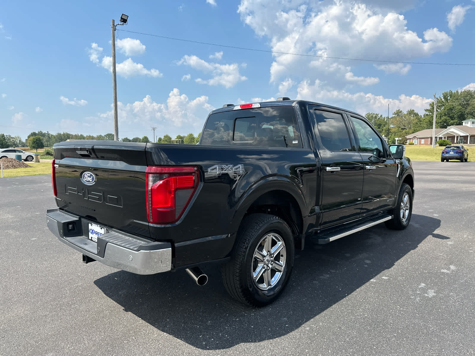 2024 Ford F-150 XLT photo 3